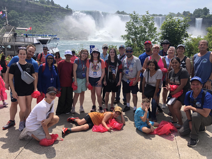 Niagara Falls tour group