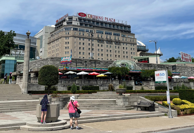 Secret Garden Restaurant Niagara Falls